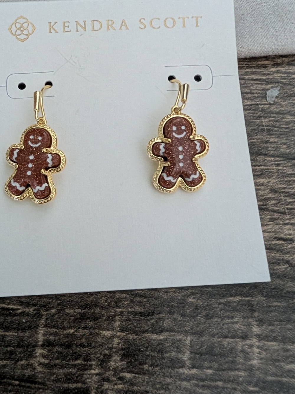 Kendra Scott Gingerbread Charm Drop Earrings in Brown and Gold